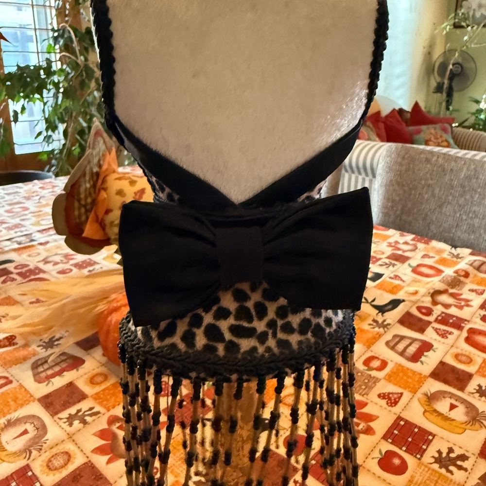 Cute Necklace Holder - Picture 5 of 8